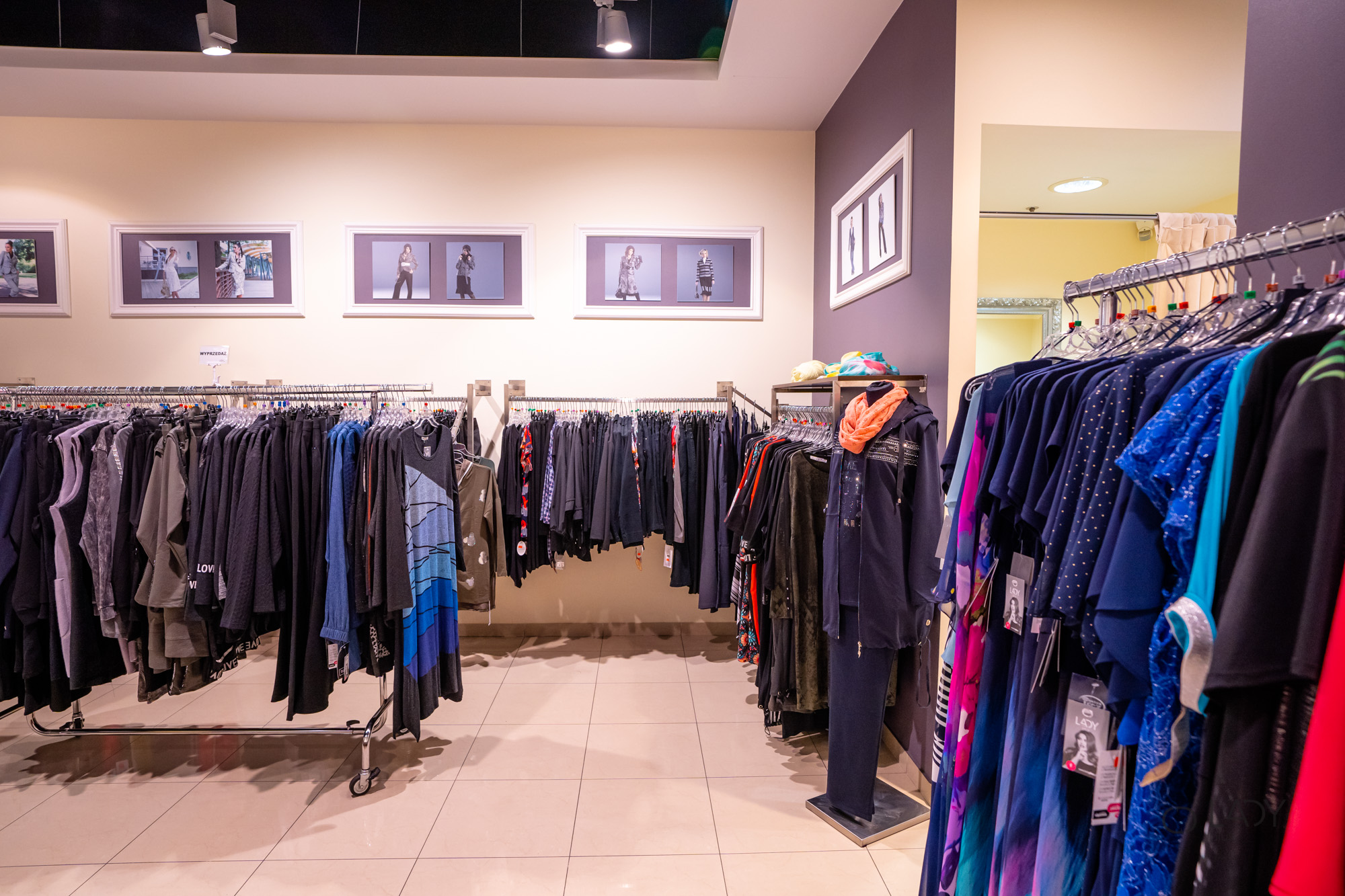 Буцік магазін жаночага адзення вялікіх памераў адзенне для цяжарных Польшча